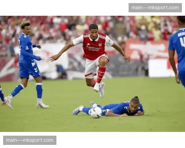 深度复盘：英超与法甲制作团队联合制作的“战术室”节目在YouTube获百万播放