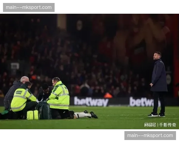 即时：卢顿队长洛克耶头球破门，帮助球队领先曼联