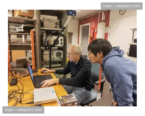 观点：VAR技术回放中心效率提升，但“清晰明显错误”的尺度争议犹存