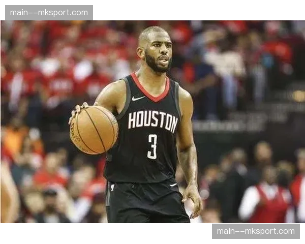 布莱顿中卫邓克接受专访：谈如何在三后卫与四后卫体系中切换防守职责